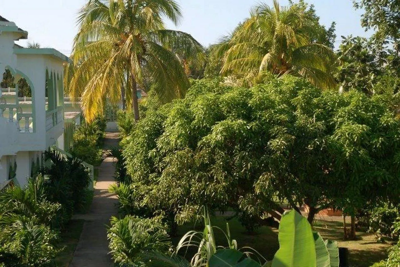 Hidden Paradise Resort Hotel Negril